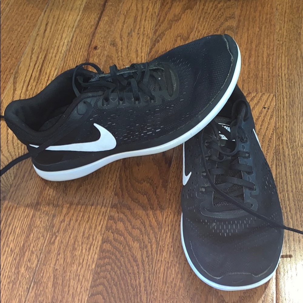 Nike FLEX RUN tennis shoes